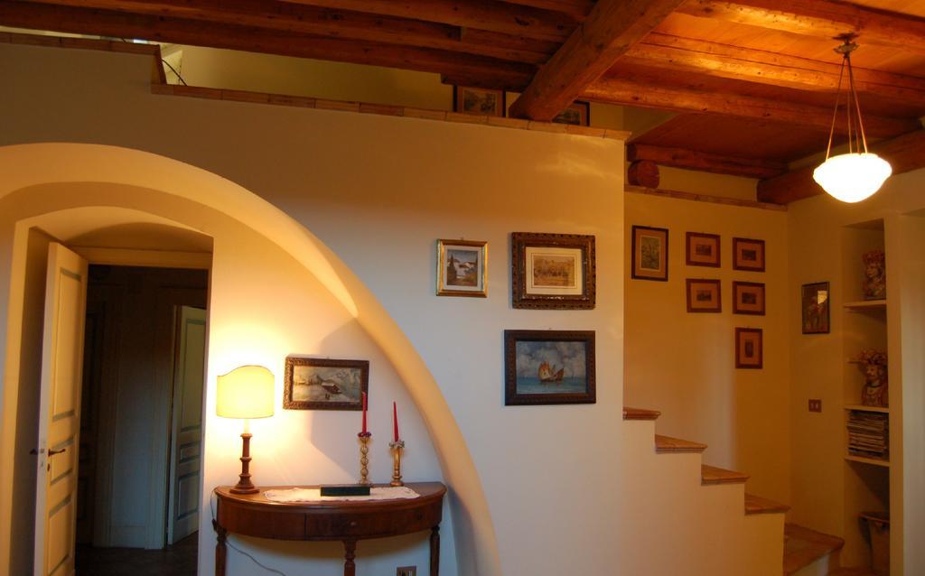 Relais De Charme - B&B Short Lets La Casa Di Francesca Sant'Agata Li Battiati Номер фото